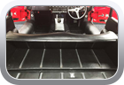 Jaguar E-Type 2+2 Series 3 V12 Coupe 1972 interior restoration - Car Interior
